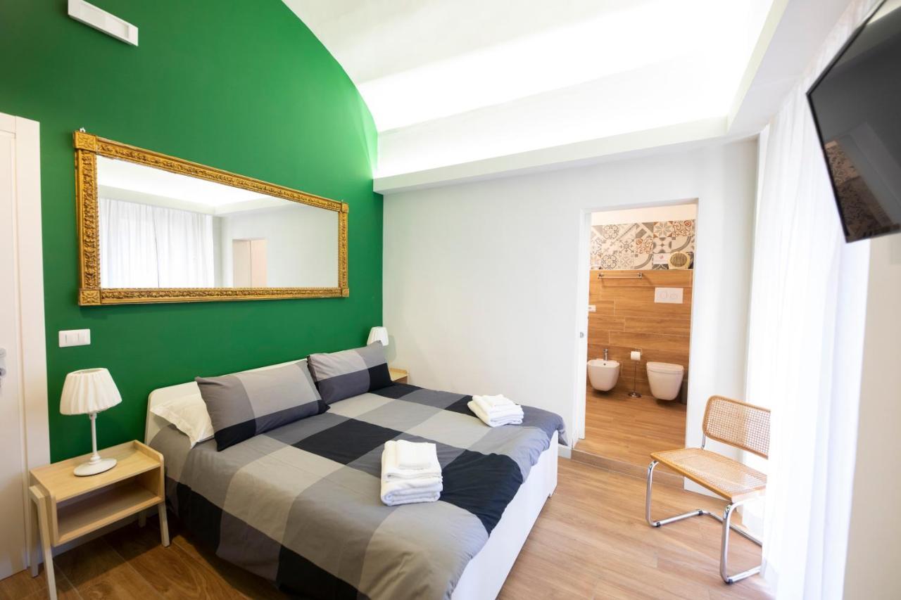 Uzeda Apartment